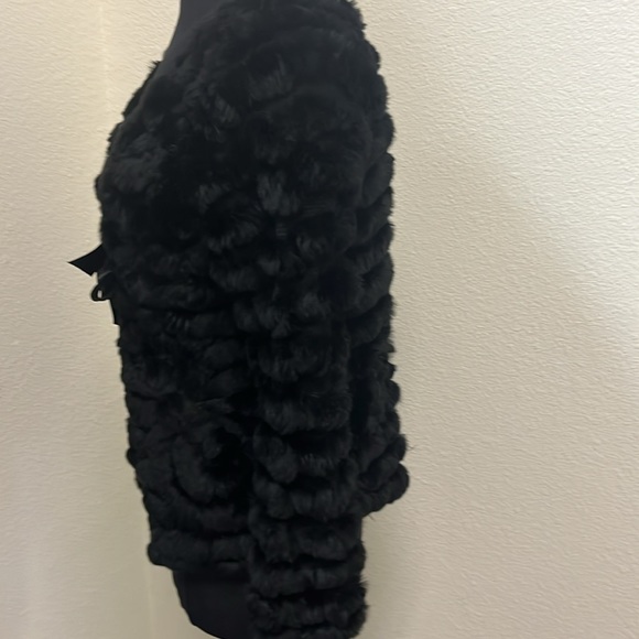 VINTAGE BCBG RABBIT FUR JACKET - Picture 3 of 6